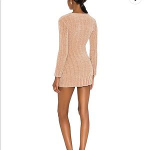 100% poly
Hand wash cold
Unlined
Pull-on styling
Ribbed chenille fabric